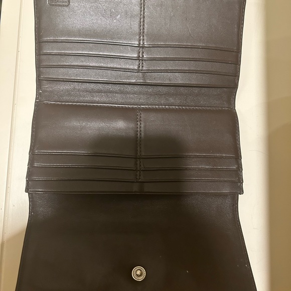 Coach - Picture 4 of 4